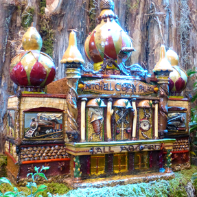 Visit the U.S. Botanic Garden in Washington, DC in December for Season's Greenings. The 2017 exhibit features Roadside Attractions. 