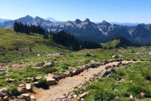4 Great Day Hikes in the Seattle Area